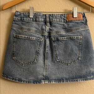 PacSun Blue Light Blue Mid Rise Stretch Denim 
Mini Skirt Size 24